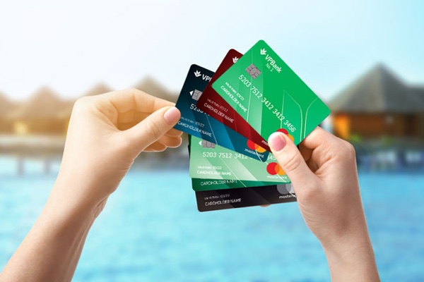 Nên mở thẻ tín dụng Credit Card của ngân hàng nào?